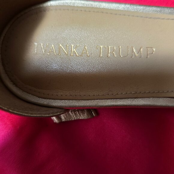 Shoes - Picture 4 of 7